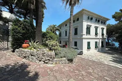 Image de ** Last Minute ** Villa Doria 10p by Villasretreats, Waterfront, A/C near 5Terre