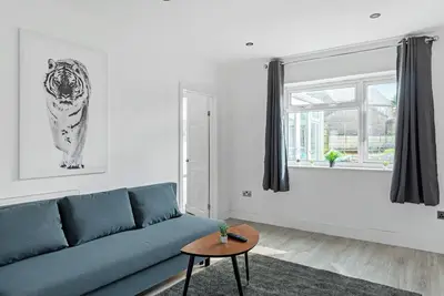 Image de Isimi luxurious 4 Bed House Derby, with ensuite bathrooms. A Home away from Home