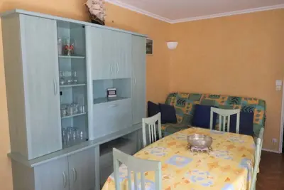 Image de Appartement T2 à Royan - Plage de Pontaillac - 2 adultes/2 enfants, terrasses, parking, proche commerces