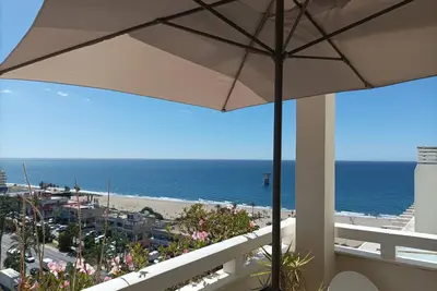 Image de Beachfront Duplex Penthouse In The Center Of Marbella With Private Parking Wifi