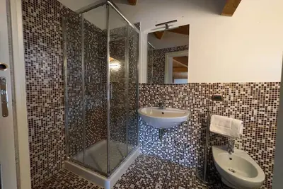 Image de Elegant and Independent