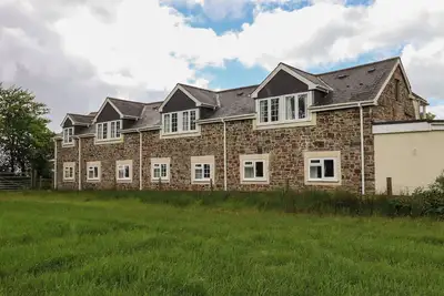 Bullfinch At Moorhead Country Holidays, romantic in Woolfardisworthy
