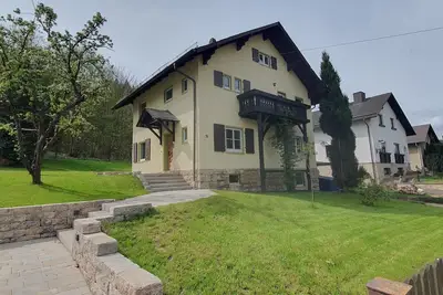 Image de Haus am Wald Ruhig Gelegene Ferienwohnung mit Großem Garten