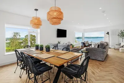 Image de Pen Gar - Elevated Sea Views, Ev Charger