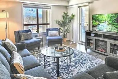 Lake Windermere Pointe condo