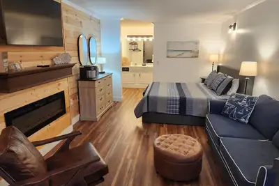 Newly Renovated Condo in the Heart of Shanty Creek Resort!
