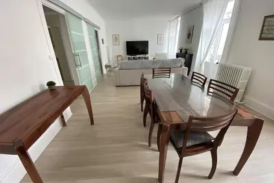 Image de Rare : Centre ville de Vichy, Superbe Appartement 100 m2 dans une rue très calme