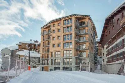 Image de Wifi, pied des pistes de ski, étage -1, piscine, sauna, hammam, balcon, télévision, casier à ski