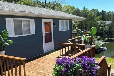 Image de Adorable 3 Bedroom Bungalow