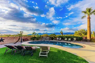 Image de RR_Resort life_Tucson_Views_Pool & Spa_ Saguaro National Park_Entire Home