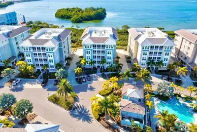 Image de 3bd Luxury-Incredible Views of Sunsets, Marina, Wildlife