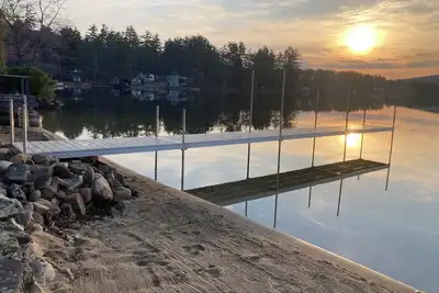 Image de House with private sandy beach & dock plus hiking and snowmobile access