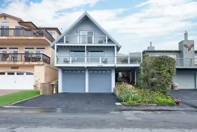 Image de A Frame Cayucos home with ocean views!