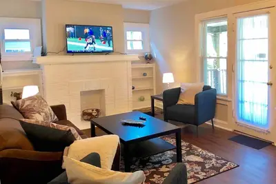 Image de Spacious 1br - Great Location @ Grandview & Osu!