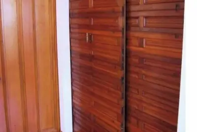 Image de Historic, well-appointed row home on quiet street close to popular destinations.