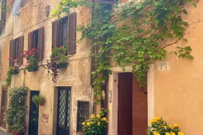 Image de House in the shadow of the Colosseum