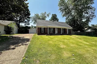 Image de Large Home For Big Groups in Southhaven Memphis