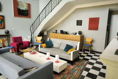 Image de Spacieuse Villa 160 m2 grd Jardin Limite Ceinture Verte Accès Facile Intramuros