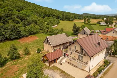 Image de Superbe maison Ă Prozor avec WiFi