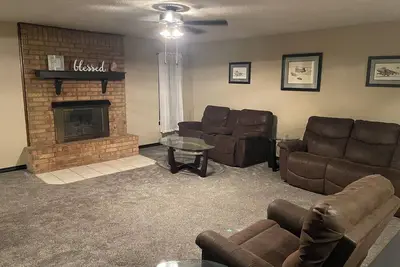 Image de Family-sized home in quiet neighborhood in Weatherford, Ok