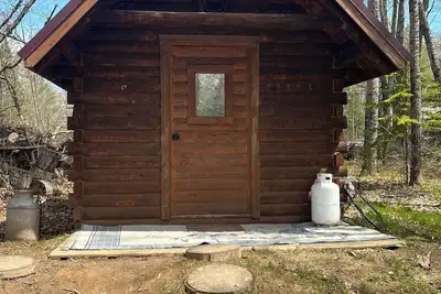 Image de 5 separate living spaces up to 20 ppl Game room, fire pit mins away from Curtis