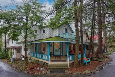 Image de Mt. Gretna Gem w/ Huge Porch!