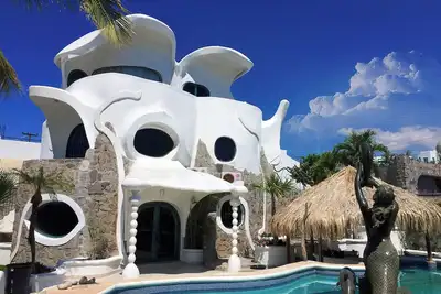 Image de Casa Gaudí, un Espacio Especial Ideal Para Pasar en Familia o con Amigos