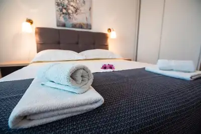 Image de Appartement de deux chambres avec le balcon et la vue sur le mer Podstrana, Split (A-22748-a)