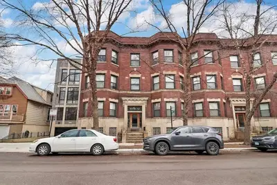 Image de Modern & Spacious 3br Apt with In-Unit Laundry