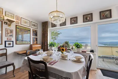 Image de Appartement 'Rheinblick Am Rheinsteig' avec vue sur les montagnes, Wi-Fi et climatisation