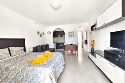 Image de Studio in  well kept, central complex (K008)