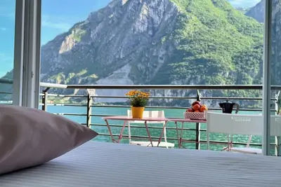 Image de Grand View Como Lake Apartment