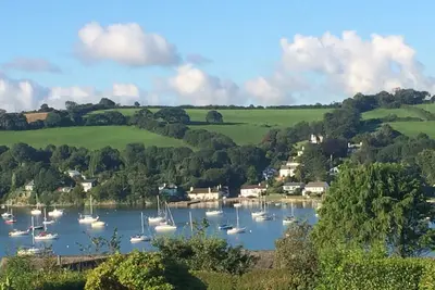 Image de Tranquil Cornish creek views
