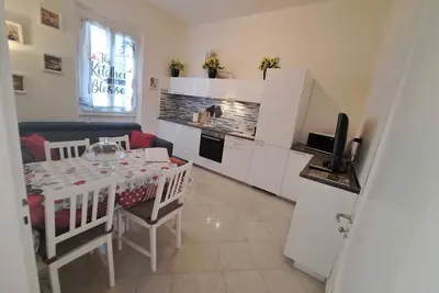 Image de New and welcoming apartment with exclusive courtyard and public parcking