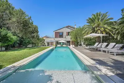 Image de Villa Campanella on foot from Place des Lices, restaurants, beach in St Tropez