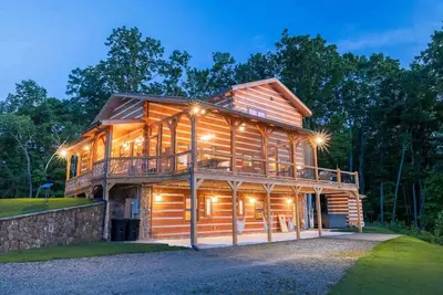 Image de Pop’s Peak - Long-range views, hot tub, fire pit