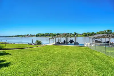 Image de Lake Lbj Waterfront Home + Spacious yard