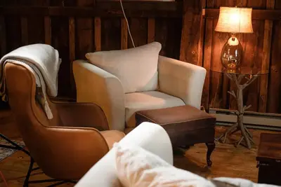 Image de Winery & Vineyard Mill with 1000+ acres of hiking. Farm with Goats & Horses