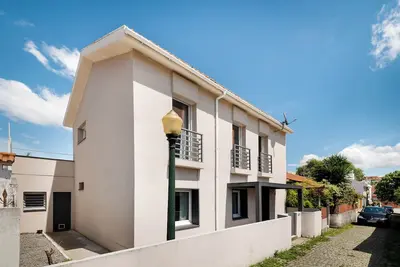 Image de Aguda1 · Aguda's Family House • 4bd, Parking, Bbq