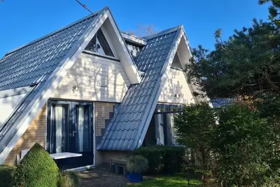 Image de Freistehendes Ferienhaus 800m zum Strandaufgang!