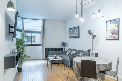 Image de Lavie Maison Fbg Saint Honoré Street