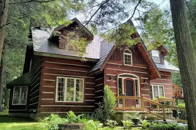 Image de A hidden gem in Thunder Beach, Ontario - Vacation Log Home Rental (Monthly)