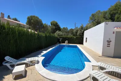 Image de Villa Caramonte en la Costa Dorada con Piscina Privada