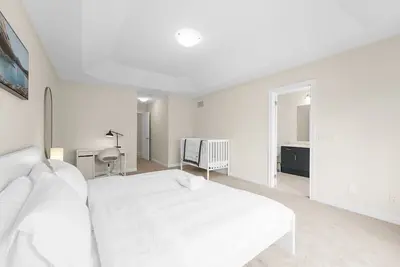 Image de Entire Home Get Away/65\"Tv/PingPong/9Bed/3 Parking