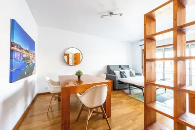 Image de Dloule | 1 bed apartment w/ parking