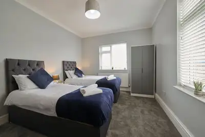 Image de Comfort 2br By Eason Stays Short Lets Denton