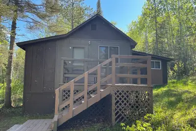 Image de Cabin 2 'Waterfall' 2 Br, 5-6 pp, access to boats!