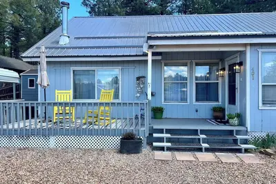 Escape to our Pet Friendly Pinetop 4-Bedroom Home