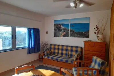 Image de Praia da Rocha, Portimao, T1 7º 7min down to the sand