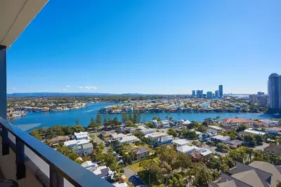 Image de OceanandRiver View 2 bedroom apartment in Surfers